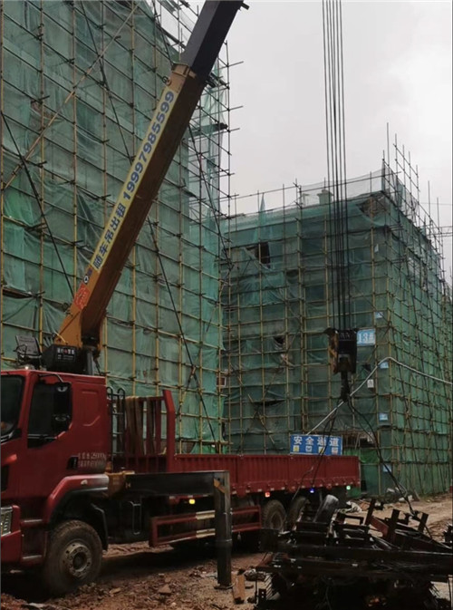 遵义市“慢工细活”—— 吊车的 “微动控制” 技术