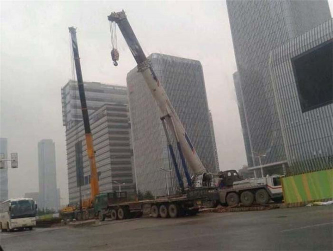 遵义市“自动找平”—— 吊车的 “平地神器” 技术
